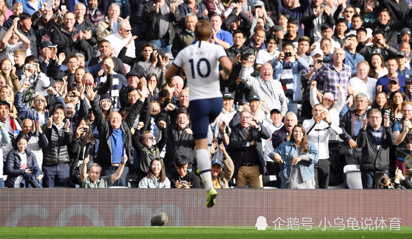  热刺球迷抗议俱乐部票价上涨  