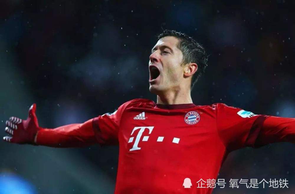  罗伊斯复出破门多特终结拜仁领跑局面