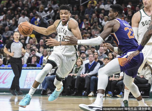  坎宁安准三双活塞末节发力逆转击败猛龙  